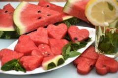 Both are needed to set fruit and there are fewer female flowers compared to male, about one female for every seven males. How Many Watermelons Per Plant Top Thinning Tips