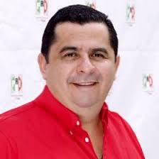 AARON BUENROSTRO (@aarontala15)