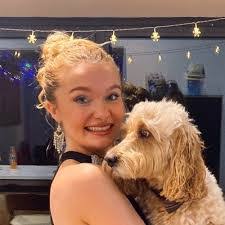 Rosie Larkin's Instagram, Twitter & Facebook