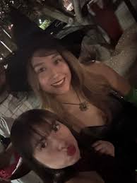 Introduction to friends travel the world group