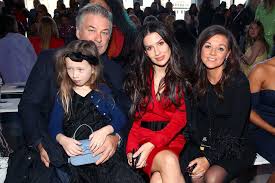Maybe you would like to learn more about one of these? Schwangere Promis Diese Frauen Erwarten Ein Kind Familie De