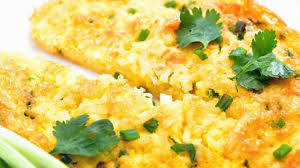 La frittata di riso è una delle ricette più semplici da preparare con il risotto avanzato. Frittata Di Riso In Padella Con Formaggi Un Piatto Facile E Delizioso