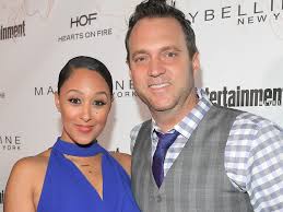 Tamera mowry speaks out about officially leaving the real daytime and gets emotional about naya! Tamera Mowry Housley S Niece Was Killed In Thousand Oaks Shooting