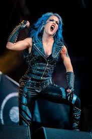 300 Alissa White Gluz Arch Enemy Ideas In 2020 Alissa White Arch Enemy Metal Girl Alissa is also vegan, an animal rights activist and she's straightedge and her views show in her lyrics. 300 alissa white gluz arch enemy ideas