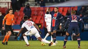 A six jours du choc a six jours du choc face au barça, l'inquiétude est de mise. Blessure De Neymar Son Pere Explose De Colere
