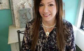 Janet Fort's Instagram, Twitter & Facebook