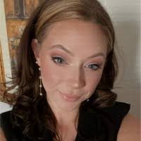 Victoria Devries's Instagram, Twitter & Facebook