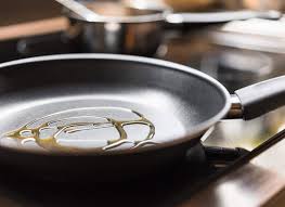 9 Best Cooking Oils In India And Their Health Benefits Omkitchen
