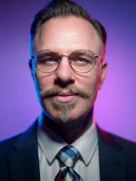 joelubong #seattlepremiumheadshots #professionalheadshots #profilephoto  #linkedinprofile #levelup #consulting #seattlebusiness