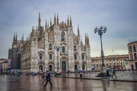 Speronari suites offers accommodation in milan's city centre. Milan City Guide