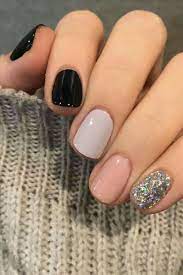 Purple black uñas sencillas y bonitas uñas bonitas uña. Unas Sencillas Y Decoradas Manicura De Unas Manicura Para Unas Cortas Unas De Maquillaje