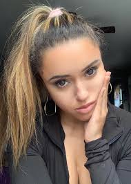 Macaiyla - Free pics, galleries & more at Babepedia