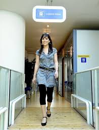 Epingle Sur Les Femmes Du Groupe