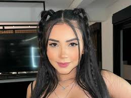 Tainá Costa posta vídeo dançando e deixa fãs impactados com movimento do  bumbum - Famosos | Entretenimento Uai