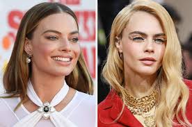 Margot Robbie Denied Crying Outside Cara Delevingne's House