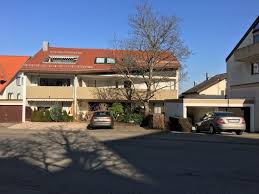 Eine bushaltestelle befindet sich am objekt. 4 Zimmer Wohnung Zum Verkauf Finkenstrasse 12 70794 Filderstadt Esslingen Kreis Mapio Net