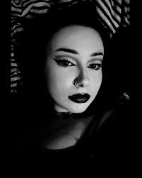 🧛🏻‍♀️marie mancini🧛🏻‍♀️ (@marie.mancini03) · Instagram 照片和视频