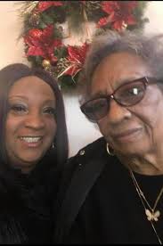 🍂 Grace in Gratitude 🍂 Today's message at church really touched me —  Grace in gratitude. This past year without our mom has been one of the  hardest years of our lives.