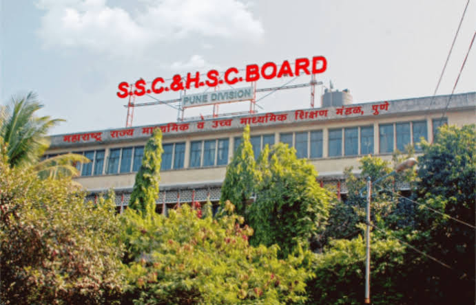 बोर्डाच्या ढिसाळ मूल्यमापनाचा विद्यार्थ्यांना आर्थिक फटका; रिचेकिंग शुल्क परत करण्याची मागणी