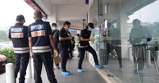 Bank kerjasama rakyat malaysia berhad (bank rakyat), is the largest islamic cooperative bank in malaysia, after fully converting its conventional assets to be tel: Pengurus Bank Cedera Tertembak