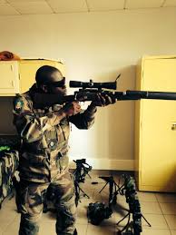 Ils sont tous deux quips dune lunette scrome j8 qui possde un stadimtre. Frf2 Twitter Search
