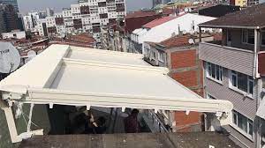 Önceki cam teras kapatma örneğinden farkı ise bundaki iskeletin ahşap olması ve kullanılan camın da saydam tercih edilmesi. Otomatik Teras Pergola Acilir Kapanir Sistem 7 Pergola Tente Modelleri Ve Fiyatlari