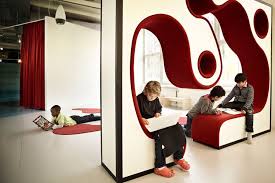School Without Walls Fosters A Free Wheeling Theory Of Learning Learning Spaces Classroom Design School Architecture