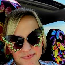 Andrea L. Horner (@theandreahorner) • Instagram photos and videos