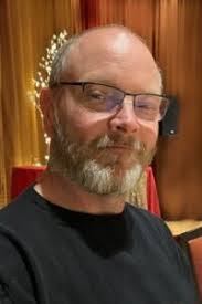 Ellie Kohl's Instagram, Twitter & Facebook