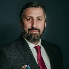 We were not only represented in the water at the Paris La Défense Arena,  but also poolside! Gary Stoops, one of Ireland's most senior officials, was  officiating at the Paris 2024 Olympic