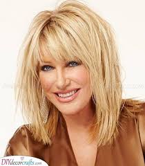 Shoulder length bob haircuts for women over 50. Medium Length Hairstyles For Women Over 50 Hairstyles For Older Ladies