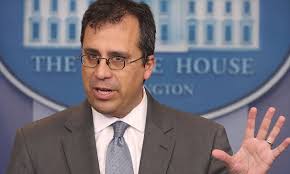 Immigration agency rewrites mission statement