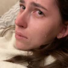 Я так люблю читати ваші підсумки року. Щиро тішуся вашим досягненням,  змінам, особистим перемогам. Ви надихаєте 🤍 Чув думку, що це херня  проводити межу між роками, які змінюються. Бо це немає сенсу.