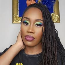 Introduction of a Florida based makeup artist and content creator