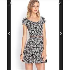 Black And White Rose Print A Line Dress Forever 21 A Line Dress Clothes Design Rose Print Dress