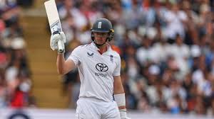 ENG vs IND, 2nd Test Day 5 Live Score: ENG (407, 211/7), Woakes departs as Smith stands between India and win