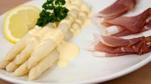 Soße hollandaise rezept sauce hollandaise selber machen schweinefilet rezepte kochrezepte spargel rezepte spargel soße abendessen rezepte gesunde rezepte einfache gerichte. Tipp Zur Spargelzeit So Rettet Man Geronnene Sauce Hollandaise Augsburger Allgemeine