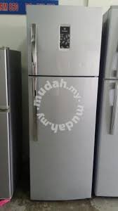 Meletakkan peranti ios mereka ke dalam peti sejuk selama 60 saat dan kemudian cuba terus eksploitasi. Peti Sejuk Fridge Ais Refrigerator Electrolux Ais Home Appliances Kitchen For Sale In Others Kuala Lumpur Mudah My