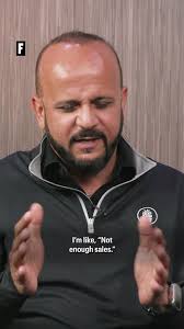 Edible Arrangements Founder Was Unhappy With Sales Until He Talked To His  Mom