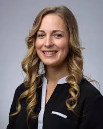 Summer Dutton's Instagram, Twitter & Facebook