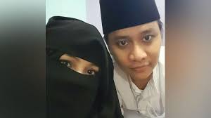 Stasiun televisi ini beroperasi dari daan mogot, jakarta barat. Nengmas Istri Pengantar Suami Poligami Pernah Ikut Aksi Indosiar Seleb Tempo Co
