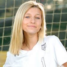 Ella Rendon's Instagram, Twitter & Facebook