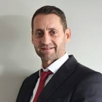 2500+ profilů „Carnell“