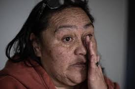 Helena Lowe's Instagram, Twitter & Facebook