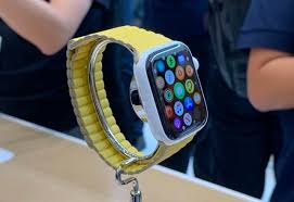 With the latest watch se positioning itself as an affordable smartwatch, all eyes are now on the budget wearable and its updated health and fitness technology. Apple Watch Series 5 Hands On Software Is King Ars Technica