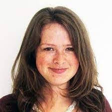 Carrie Lyon's Instagram, Twitter & Facebook