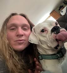 Hello I'm hiring looking for bartenders for a gig this Saturday come and  apply in box me for info