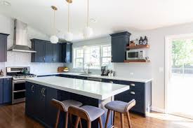 design trend: blue kitchen cabinets