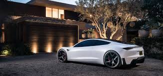 Tesla Roadster 2 Oficjalnie Pokazana W Europie Coz Za Slicznotka Teslanews