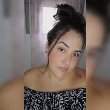 Jessica Barros's Instagram, Twitter & Facebook